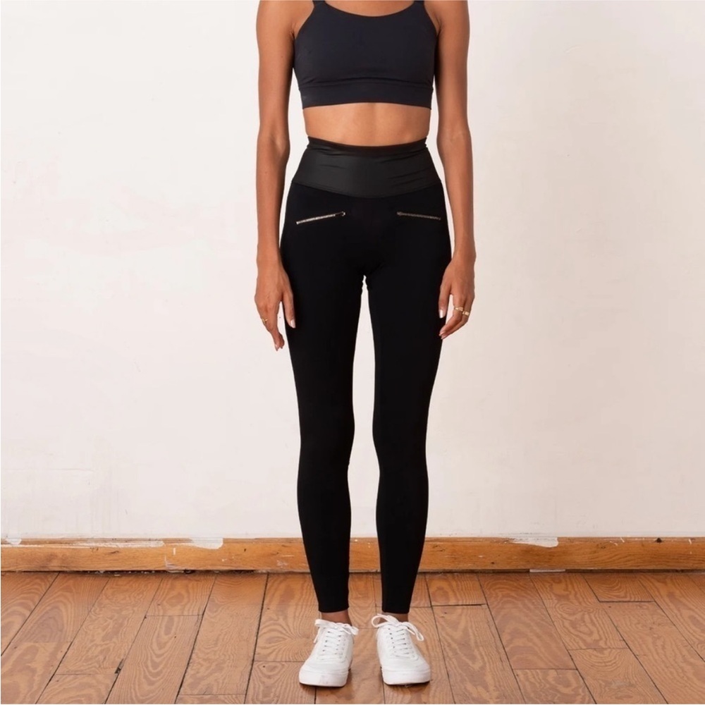 Aday Throw And Roll Leggings
